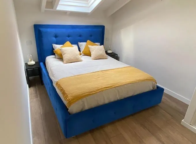 Bluu House